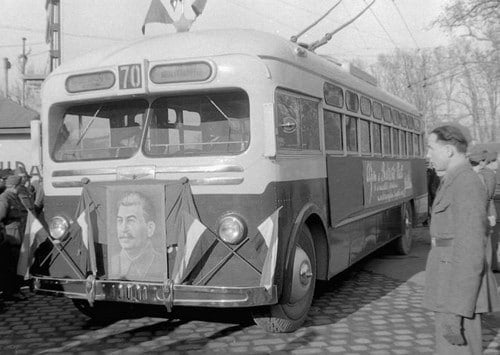 The first trolley bus coming to Budapest after Second World War